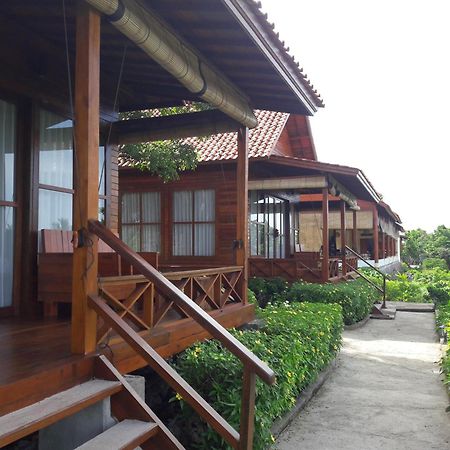 Marind Dive Eco Resort Waha Exterior photo