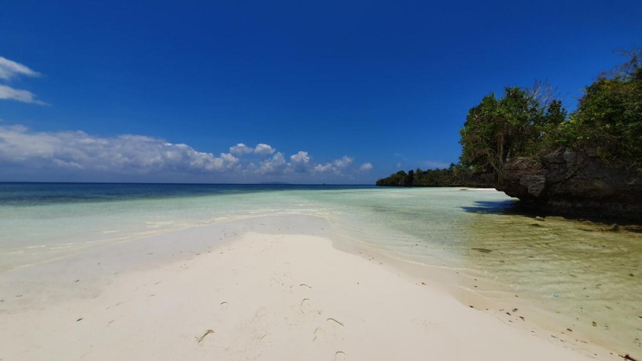 Marind Dive Eco Resort Waha Exterior photo